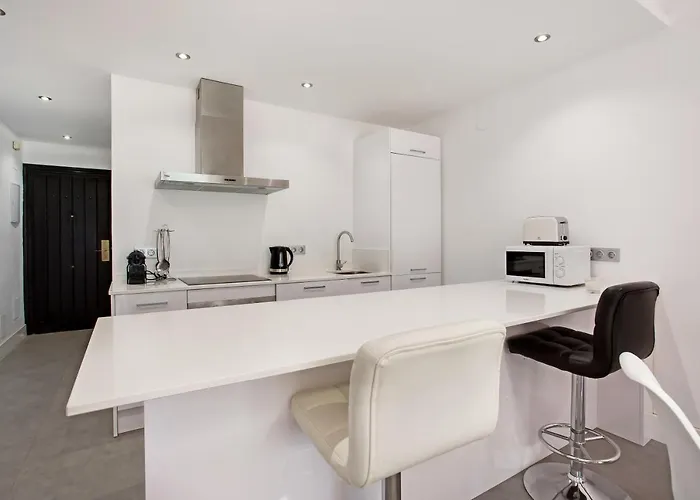 Modern 3 Bed In Puerto Banus, Apartment