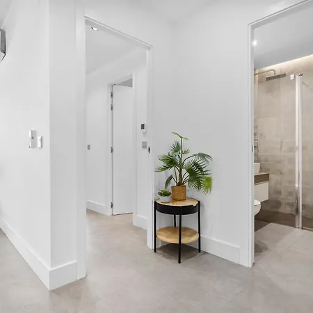 Modern 3 Bed In Puerto Banus, شقة *