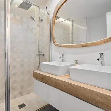 Modern 3 Bed In Puerto Banus, شقة *