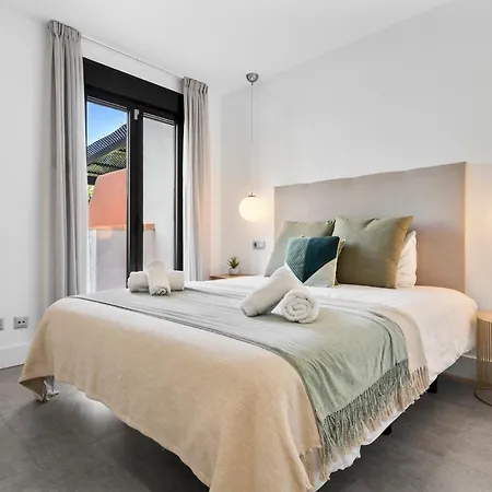 Modern 3 Bed In Puerto Banus, شقة