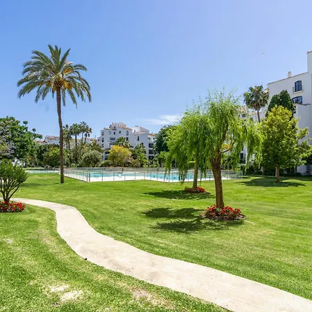 Modern 3 Bed In Puerto Banus,