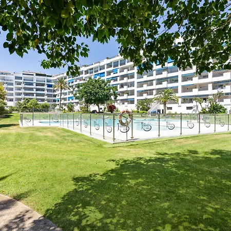 شقة Modern 3 Bed In Puerto Banus, *
