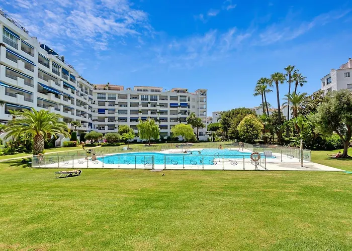 Modern 3 Bed In Puerto Banus, شقة *