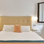 Modern 3 Bed In Puerto Banus, *