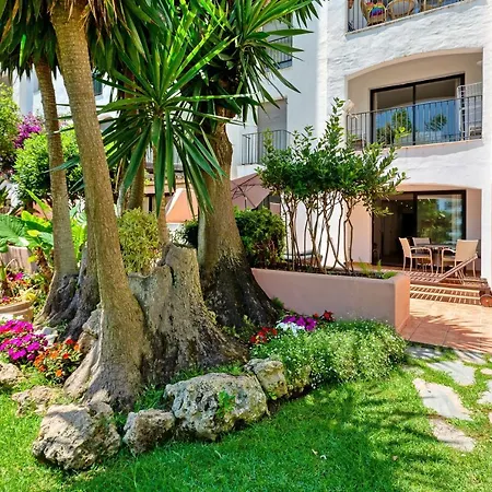 公寓 Modern 3 Bed In Puerto Banus, 马尔韦利亚