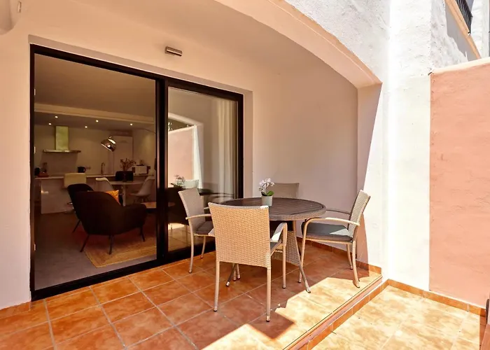 Modern 3 Bed In Puerto Banus,